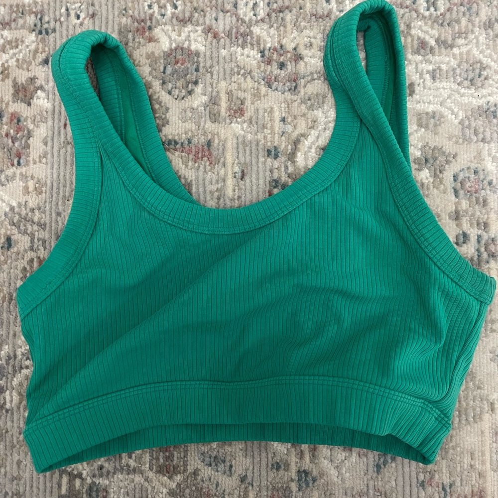 Alo yoga wellness bra. Emerald green. Size Large.